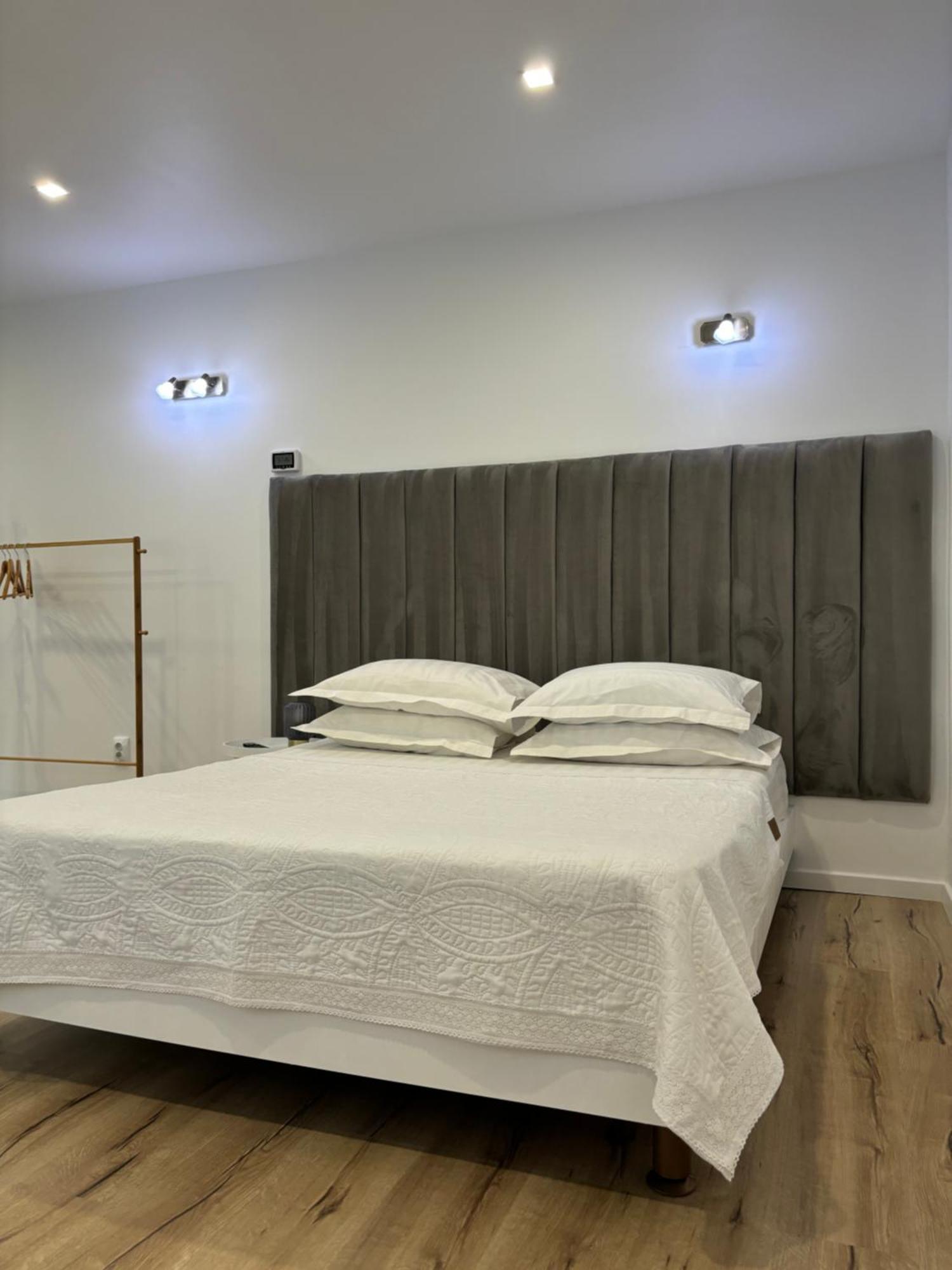 Apartament Luna Piatra Neamţ Екстериор снимка